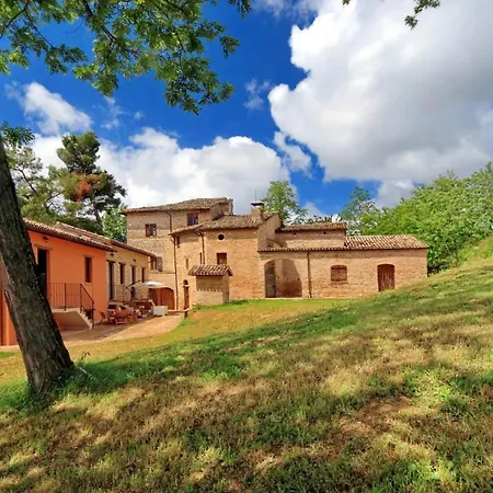 Borgo ai Pini Villa *
